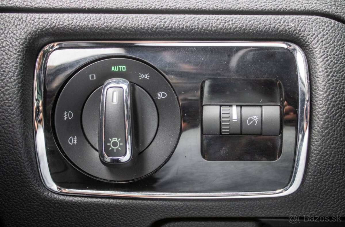 Škoda Superb Combi 2.0 TDI 4x4 DSG - 12