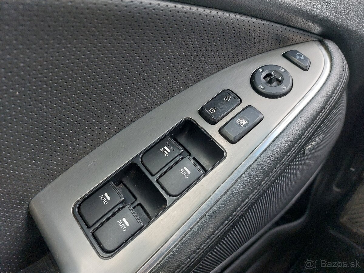 Kia Optima 1.7 CRDi EX A/T - 12