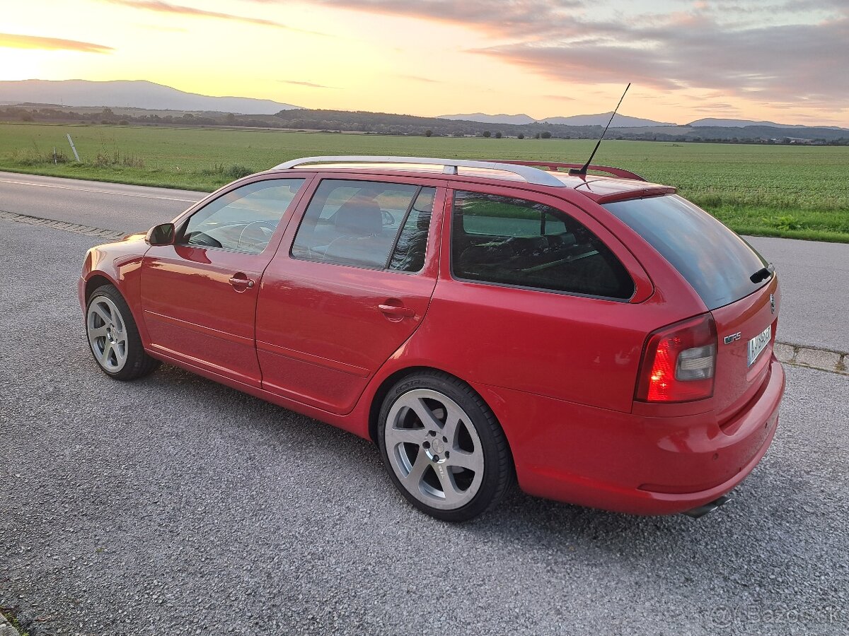 Škoda Octavia 2 RS combi - NOVÁ STK+EK - 2.0 TDI 125 kW PD - 12