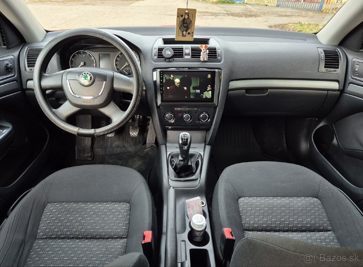 Škoda Octavia II Facelift 1.4 Benzín Nová STK - 12
