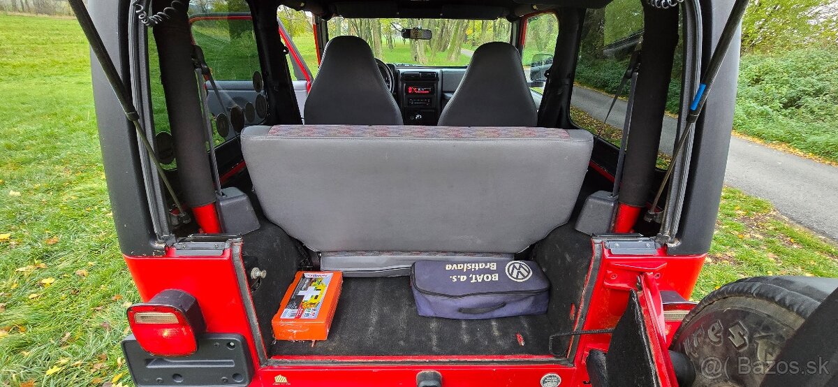 Jeep Wrangler 2.5 - 12