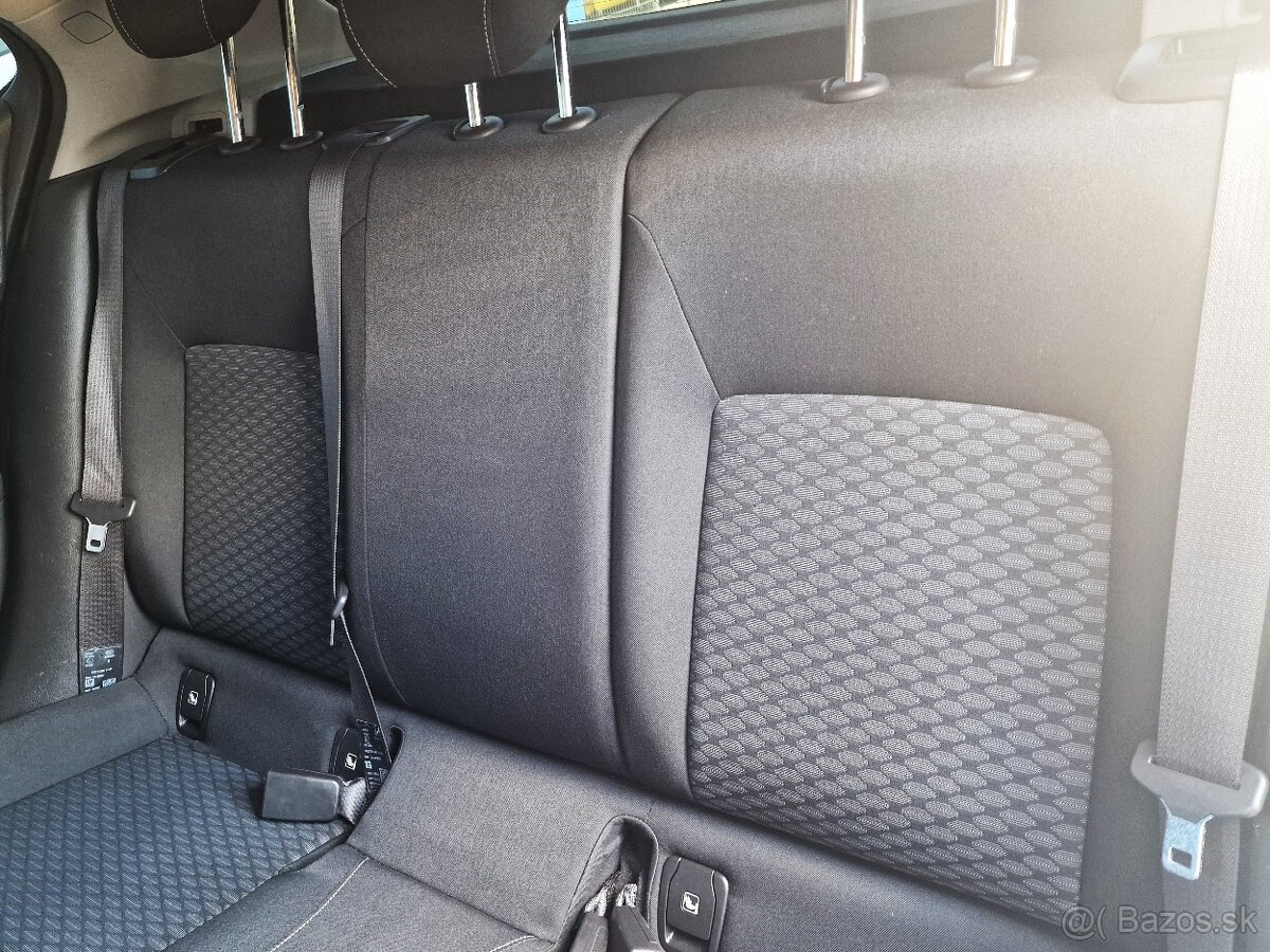 Opel Astra 1.4i Selection 74kW 5dv M5 SR voz - 12