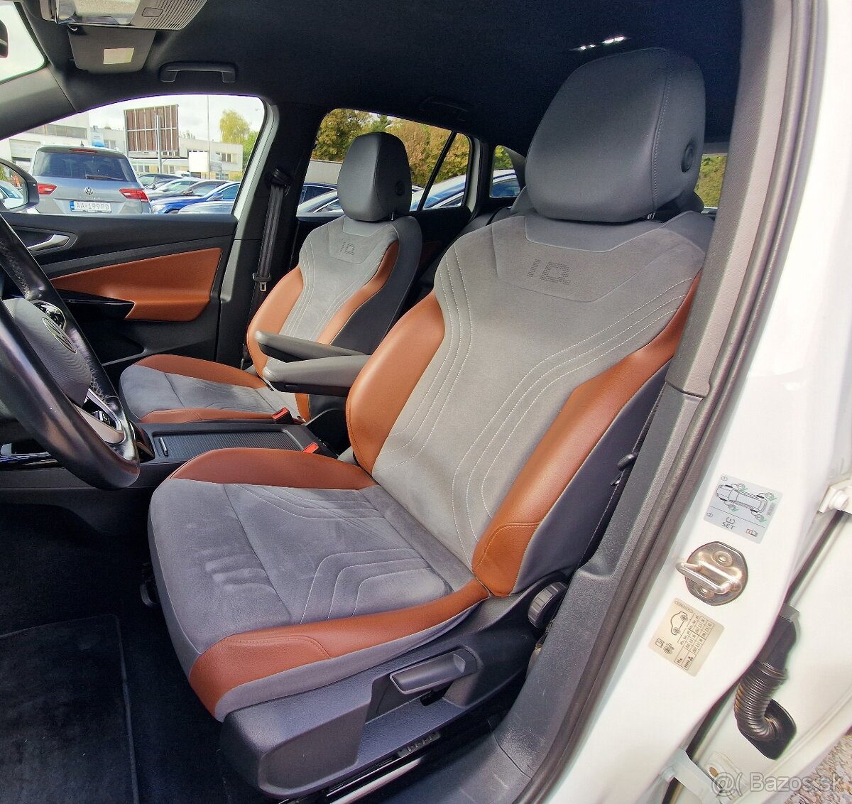 VOLKSWAGEN ID.4 PERFORMANCE UPGRADE 77KWH 1ST - 12