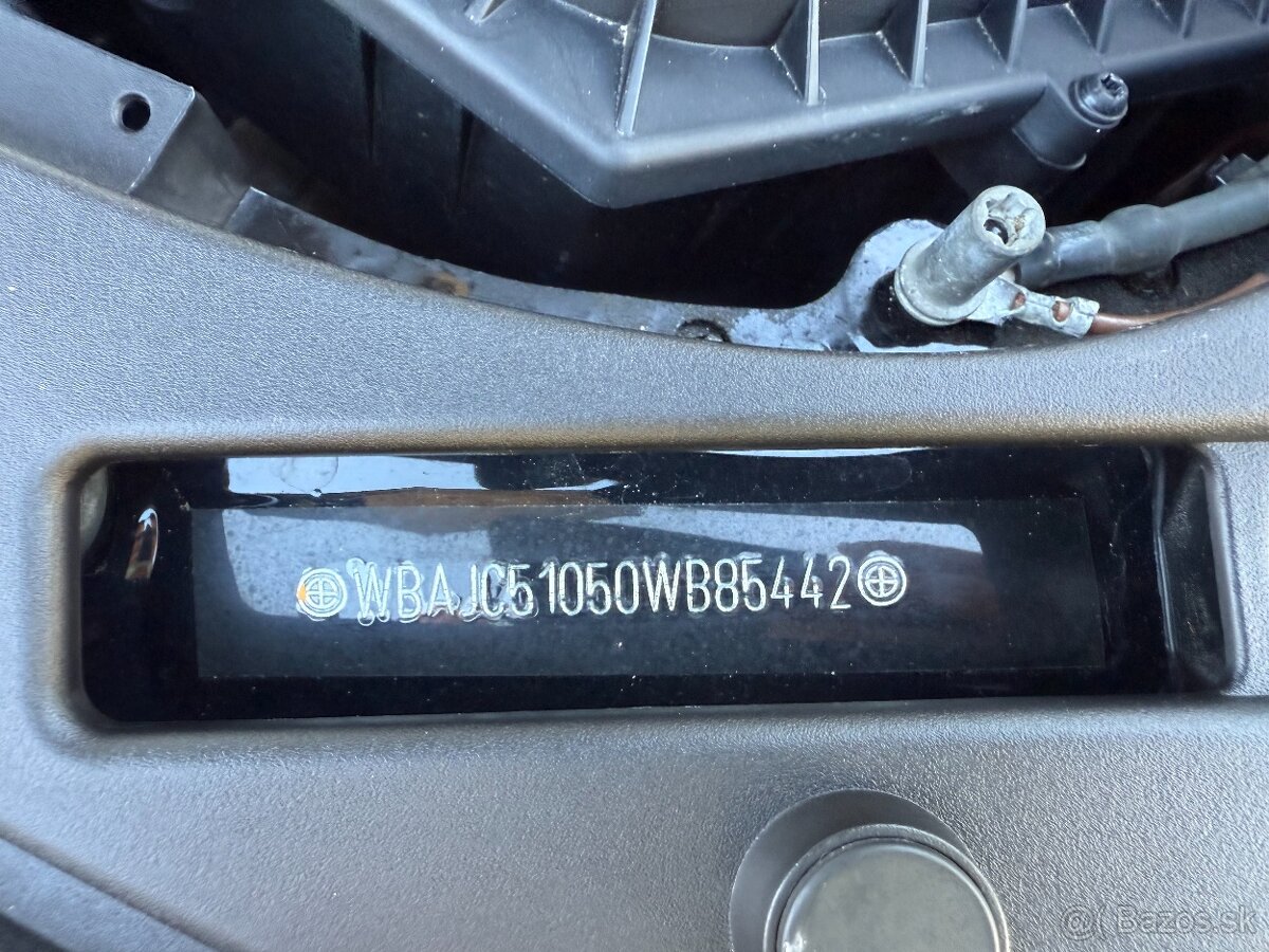 BMW 520 xD/AT G30 - 12