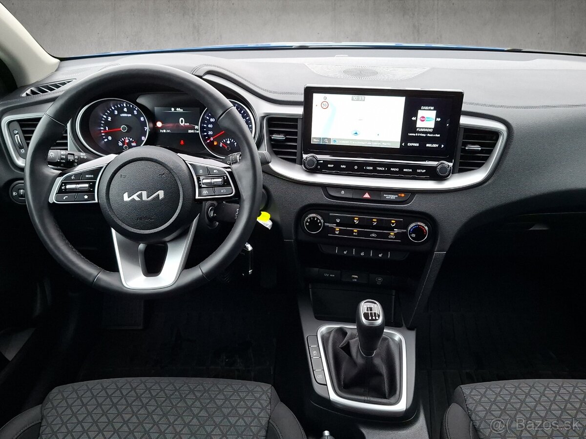 Kia CEED 1,5 T-GDi M6 SILVER PACK103kW/140k - 12