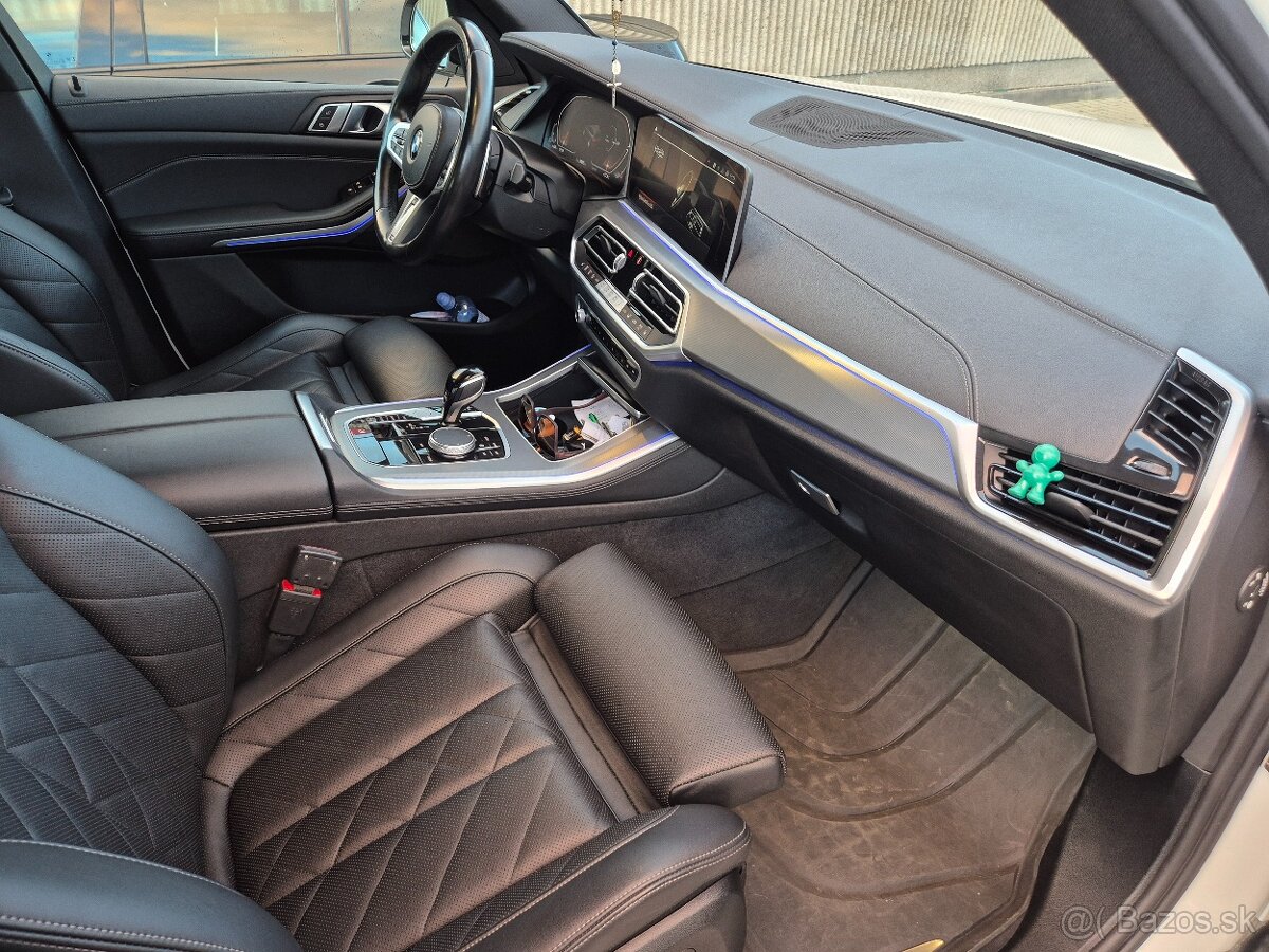 Predám Bmw X5 210kw M paket G05 - 12