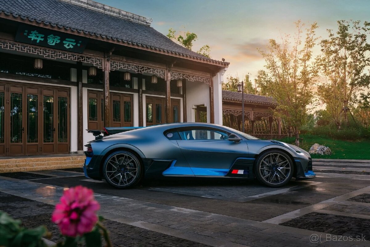 Bugatti Divo | MR Collection 1/18 - 12