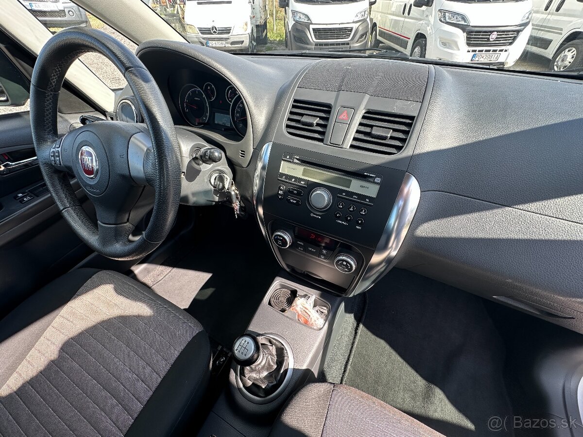 Fiat Sedici 2.0 MultiJet Emotion 4x4 - 12