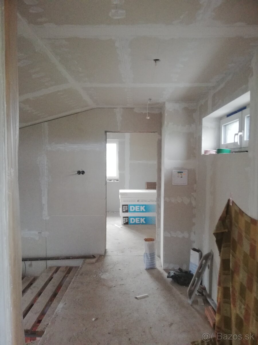 Rodinný dom - novostavba s okamžite obývateľnou časťou - 12