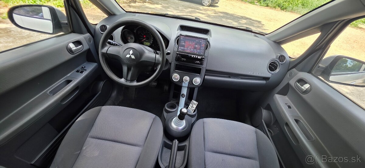 Mitsubishi Colt Automat - 12