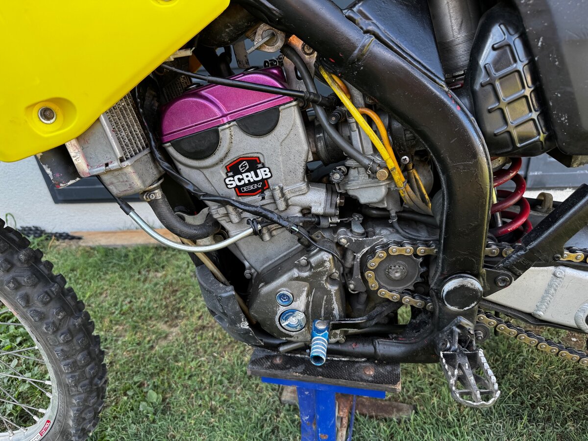 Suzuki RMZ 250 - 12