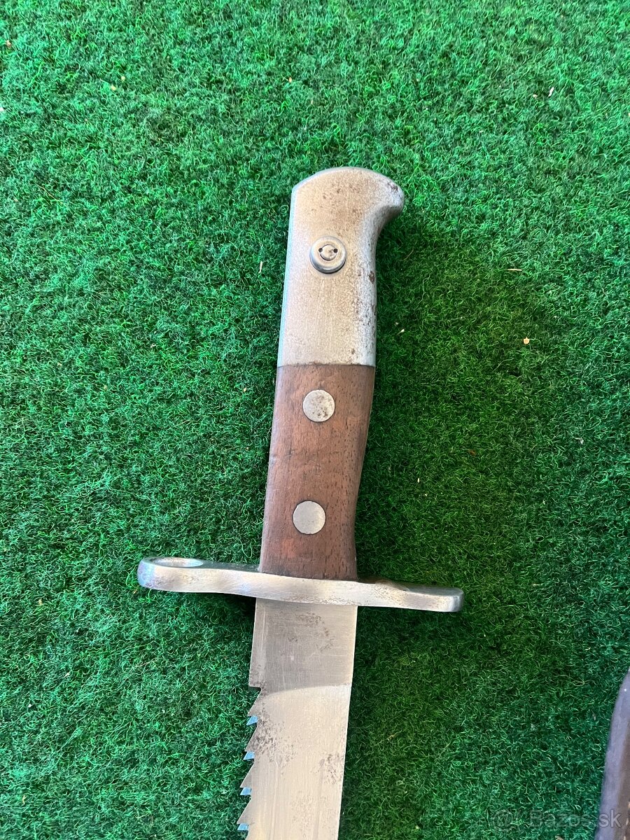 Švajčiarsky Bodak s pilou - 12