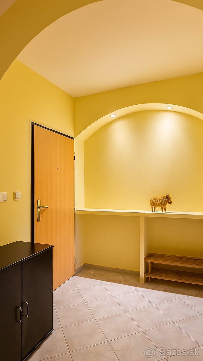 2i byt Pri Šajbách, BA -. Rača, po kompl. rek., ZARIADENÝ - 12