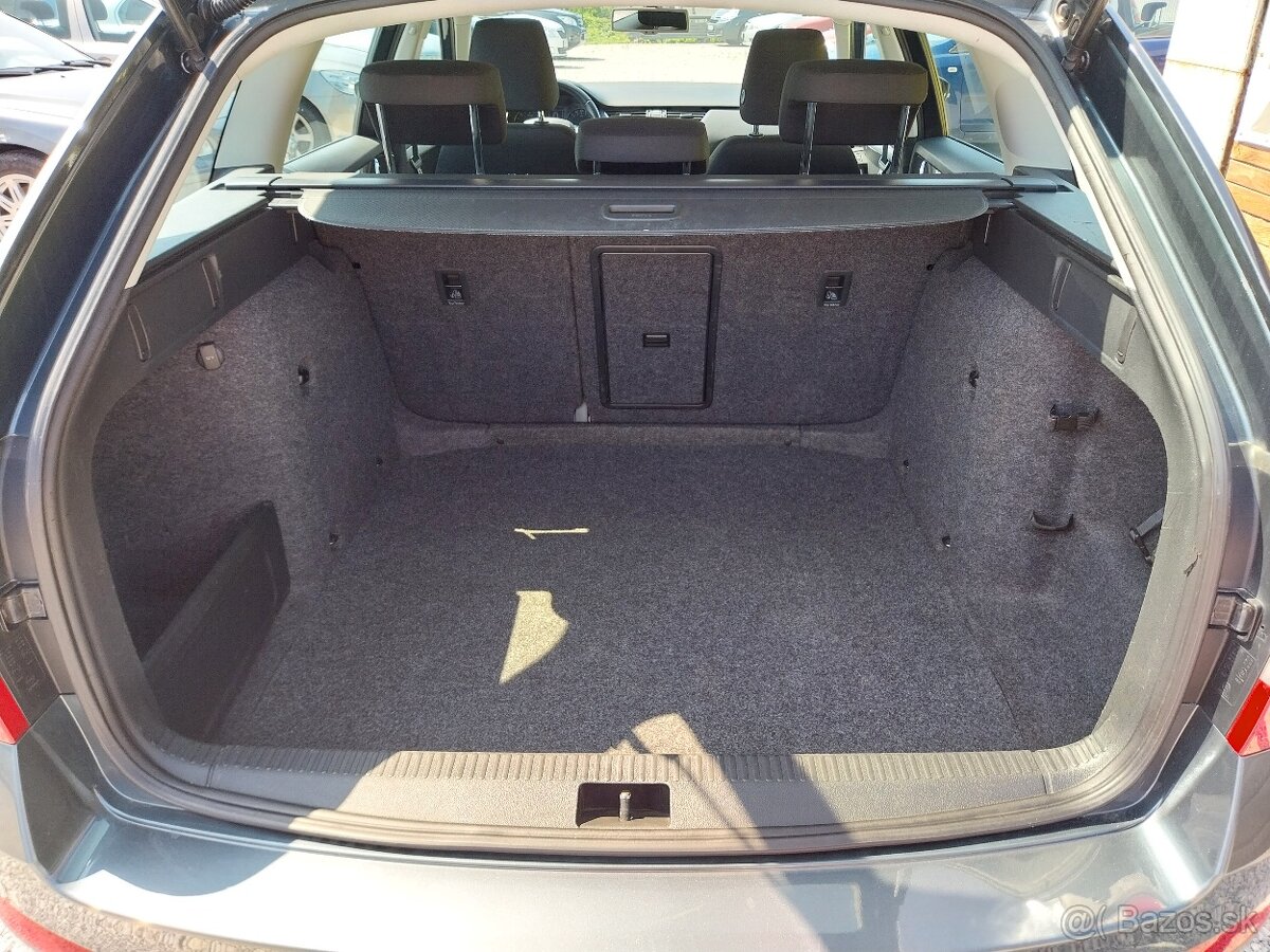 Škoda Octavia Combi 1.6 TDI Ambition - 12