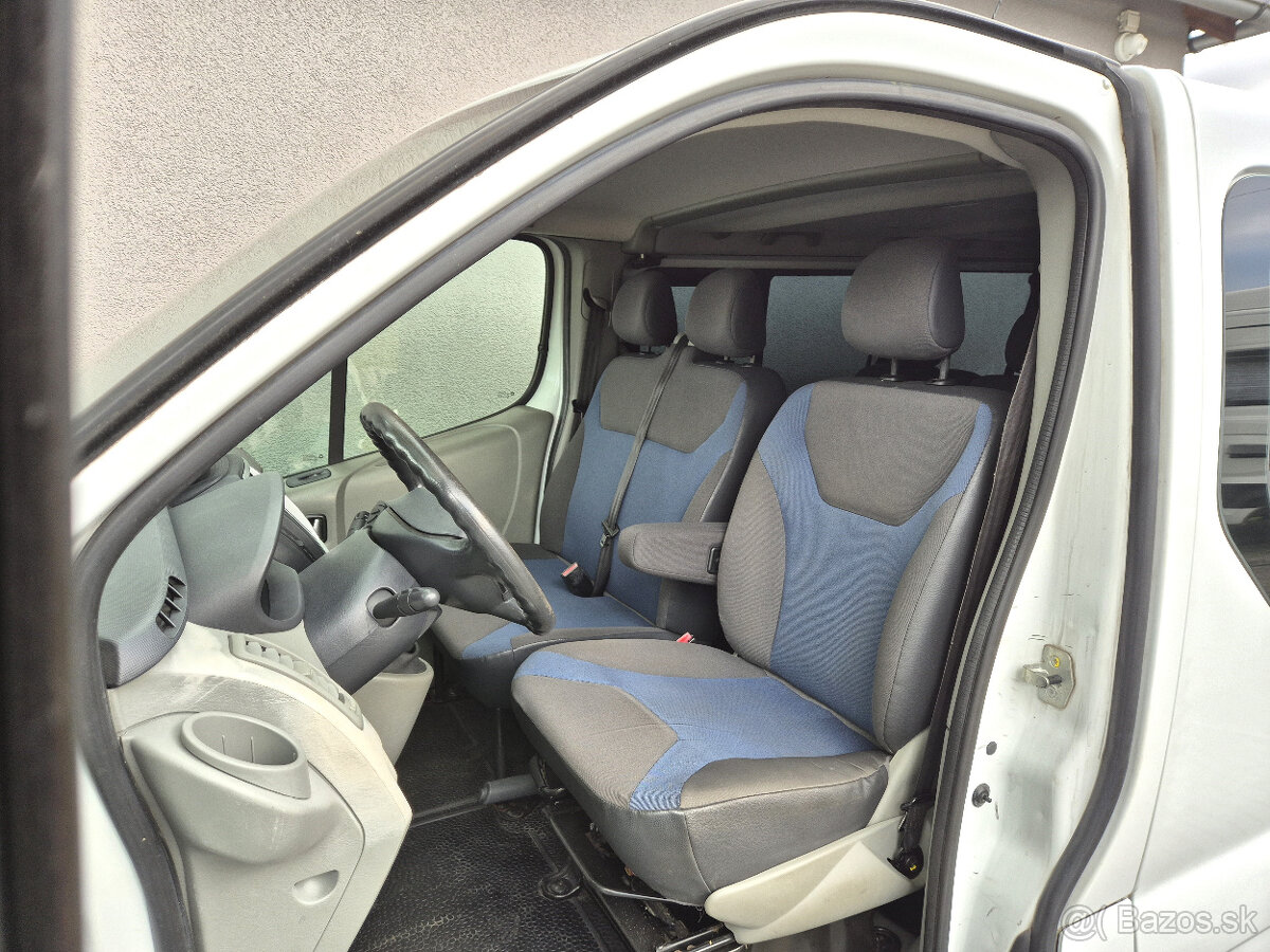 Renault Trafic 2,0 CDi 9 Míst Klima TZ 249.999Kč - 12