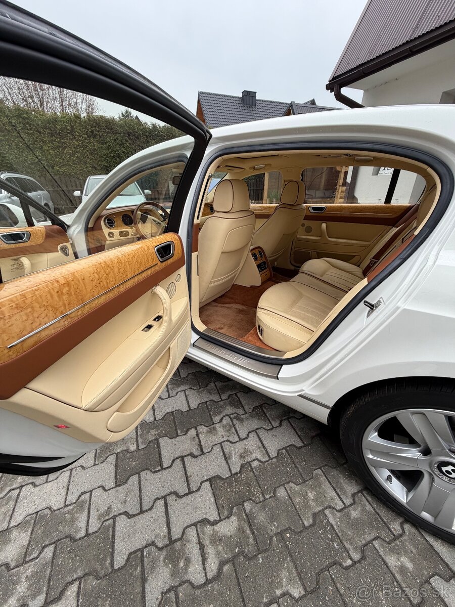 Bentley Continental Flying Spur W12 - 12