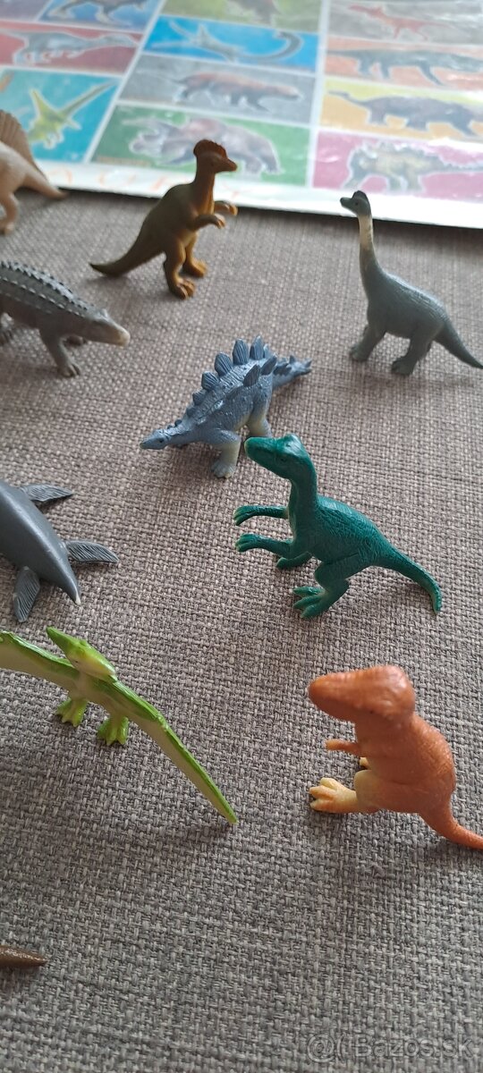 DINOSAURY – rôzne figúrky (menšie, väčšie) - 12
