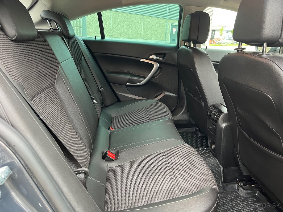 Opel Insignia Hatchback 2016 229 000 km 1.6 CDTi 100kw - 12