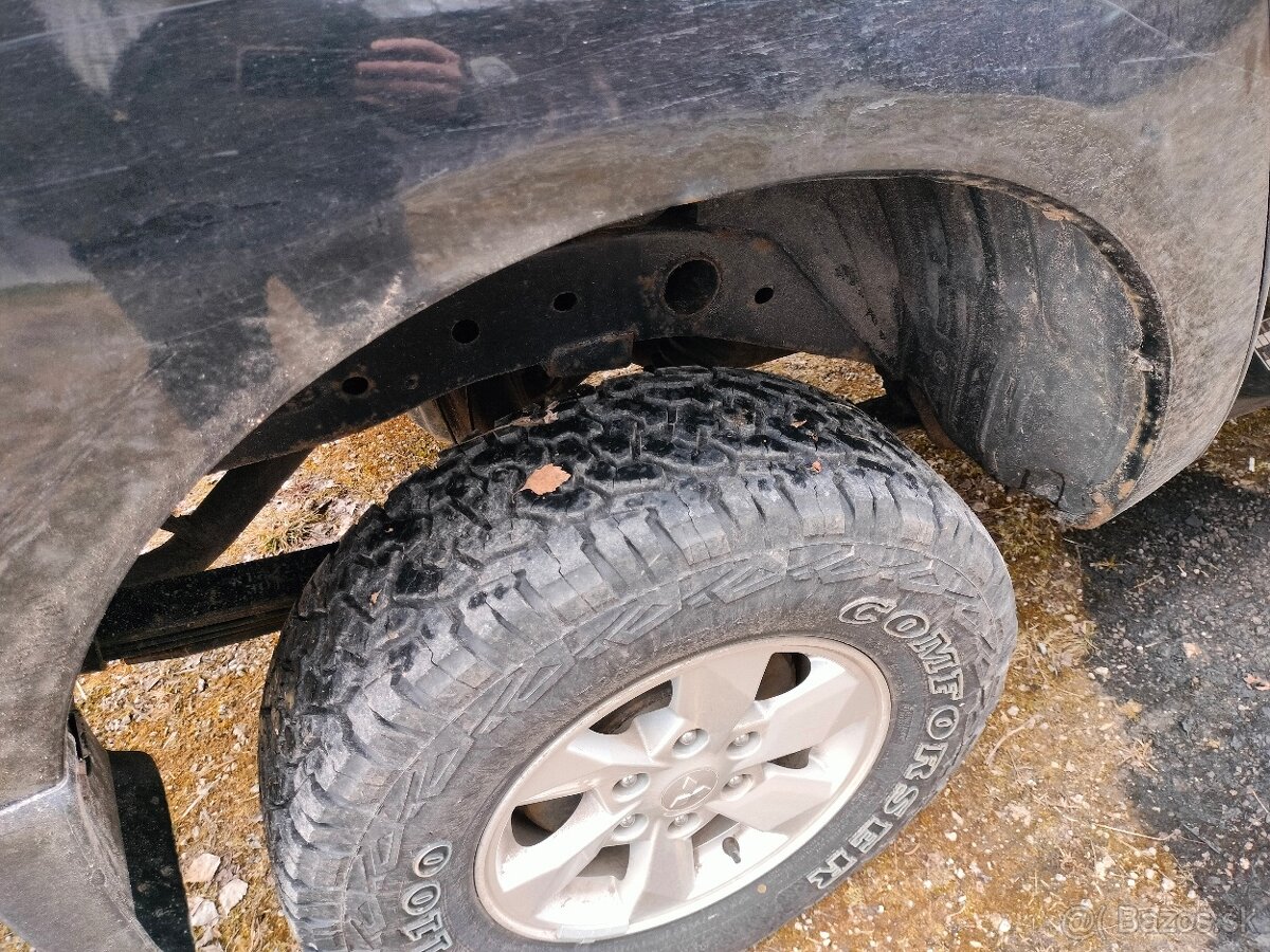 Predám Mitsubishi L200 - 12
