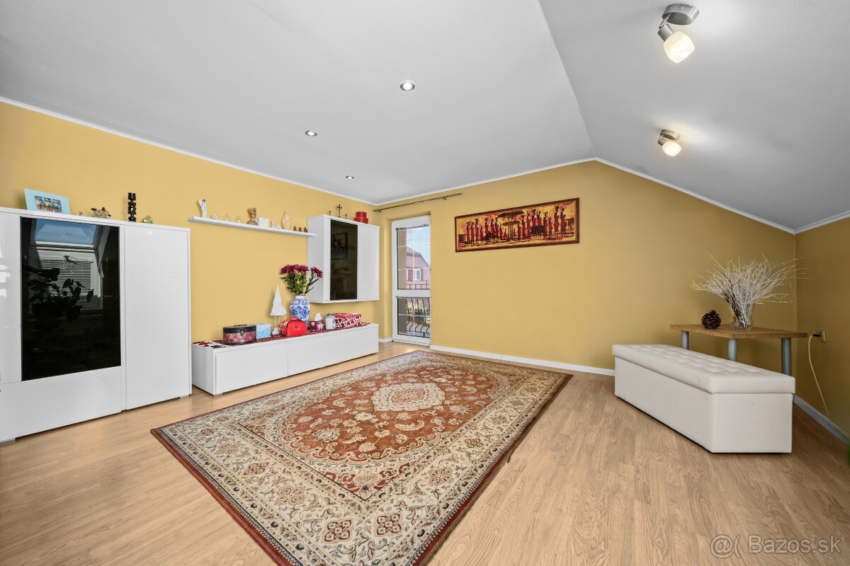 Ponúkame na predaj krásny rodinný dom v Malackách. - 12