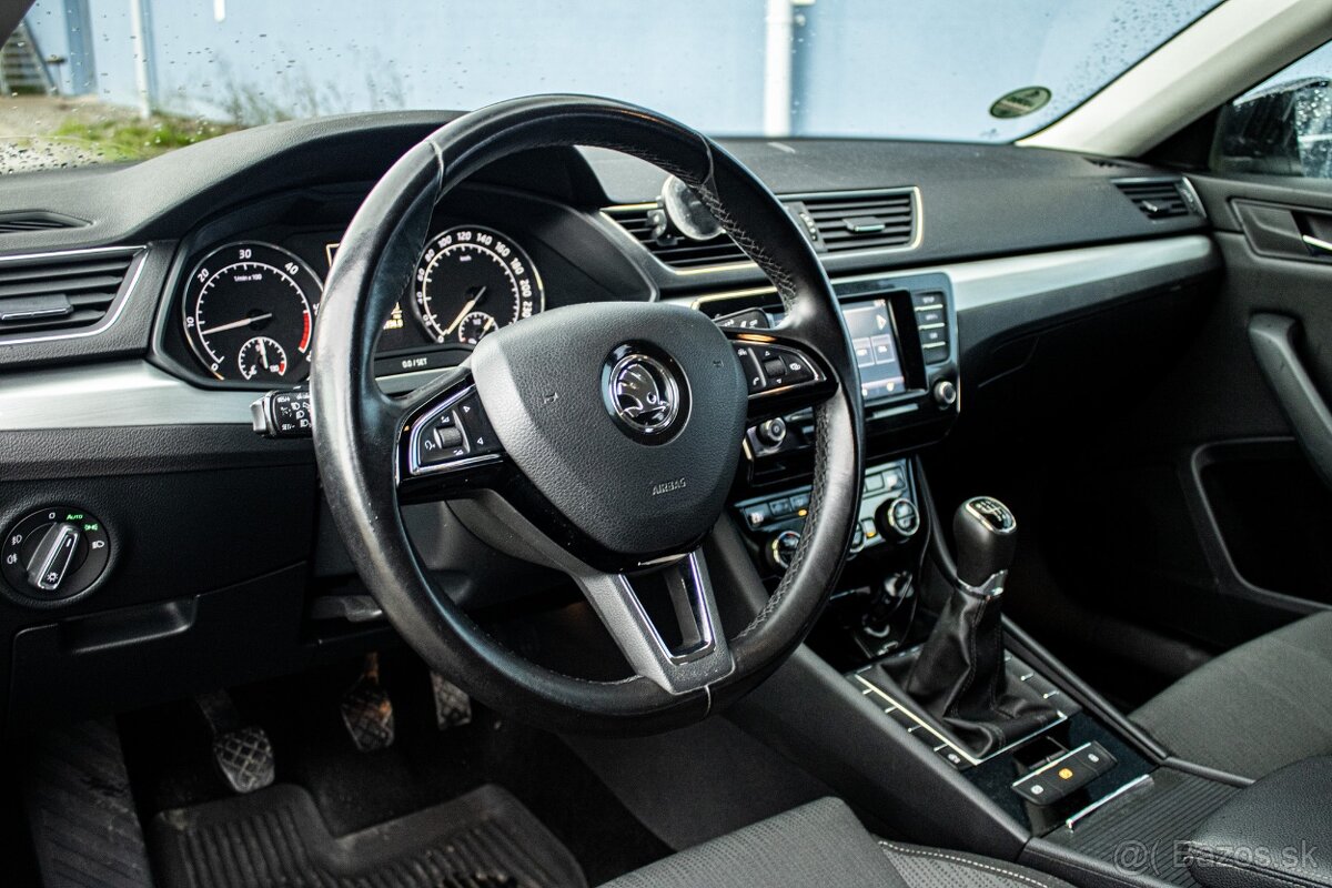 Škoda Superb 2.0 TDI Ambition - 12