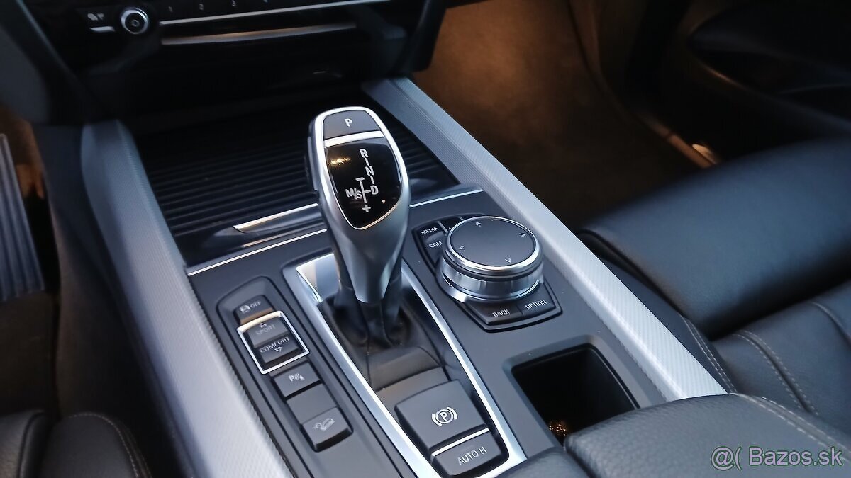 BMW X5 XDrive30d - 12