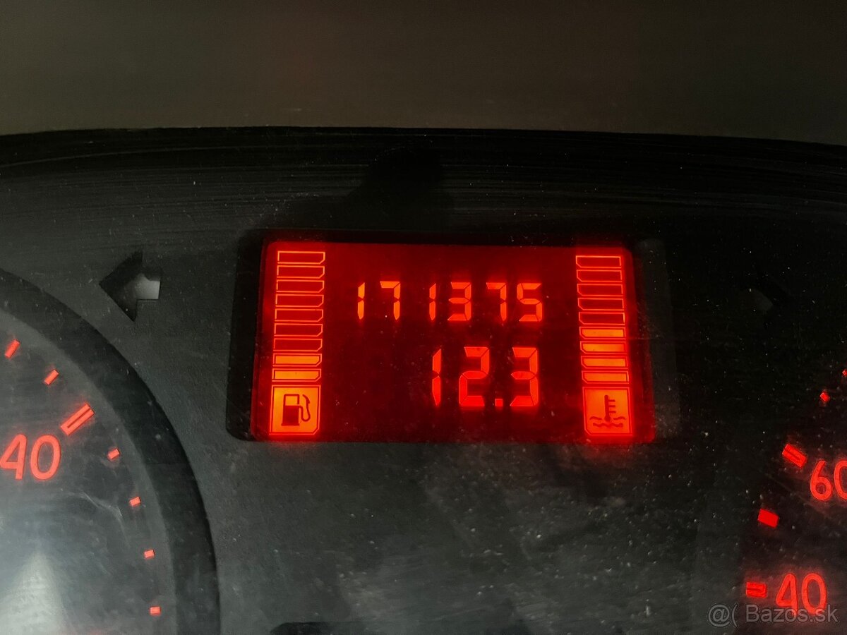 Predám 3 stranný sklápač RENAULT MASTER - 12