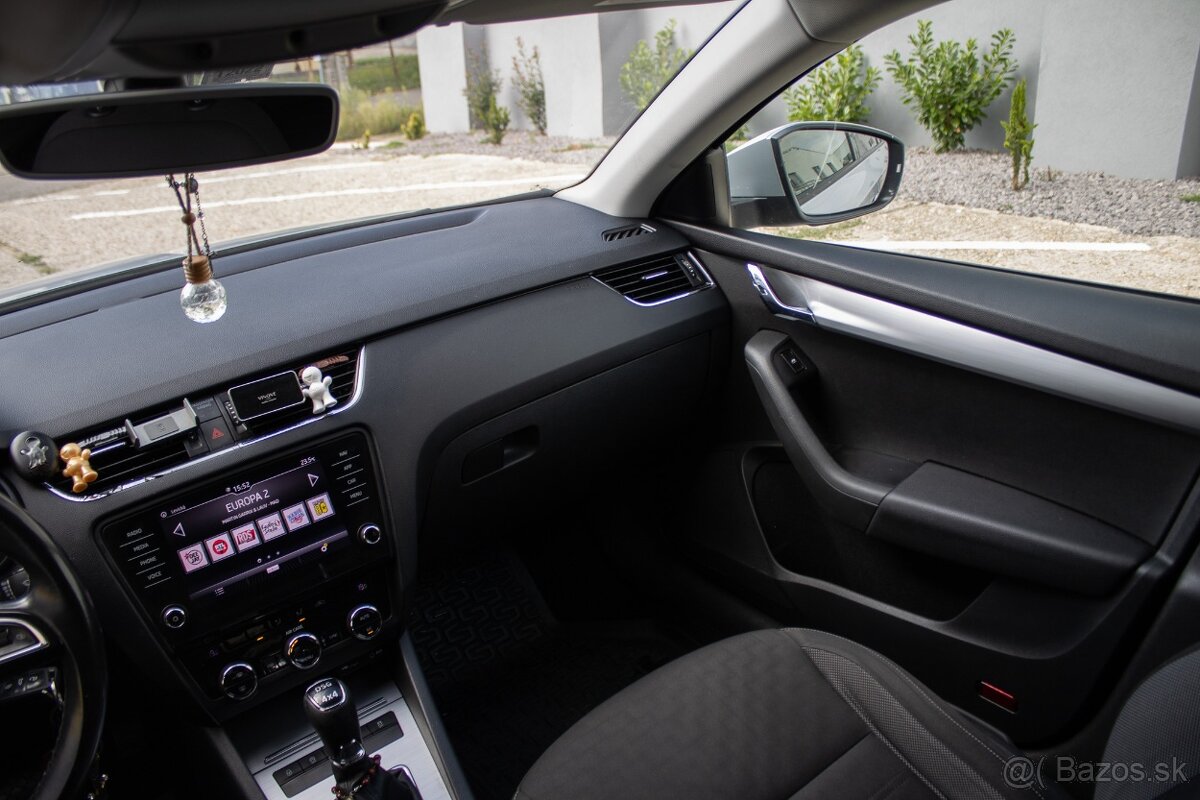 Škoda Octavia 3 2.0 tdi automat - 12