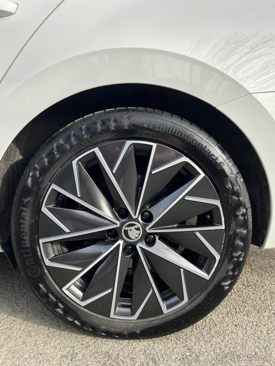 ŠKODA SUPERB L&K iV | PLNÁ VÝBAVA | ODPOČET DPH | 12/2020 - 12