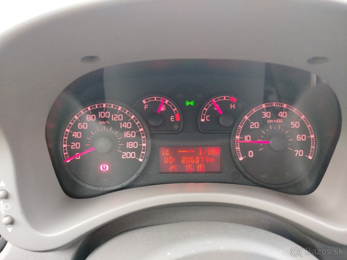 Fiat panda 1.2i 44kw benzín 4x4 rv.2006 climbing 4wd - 12