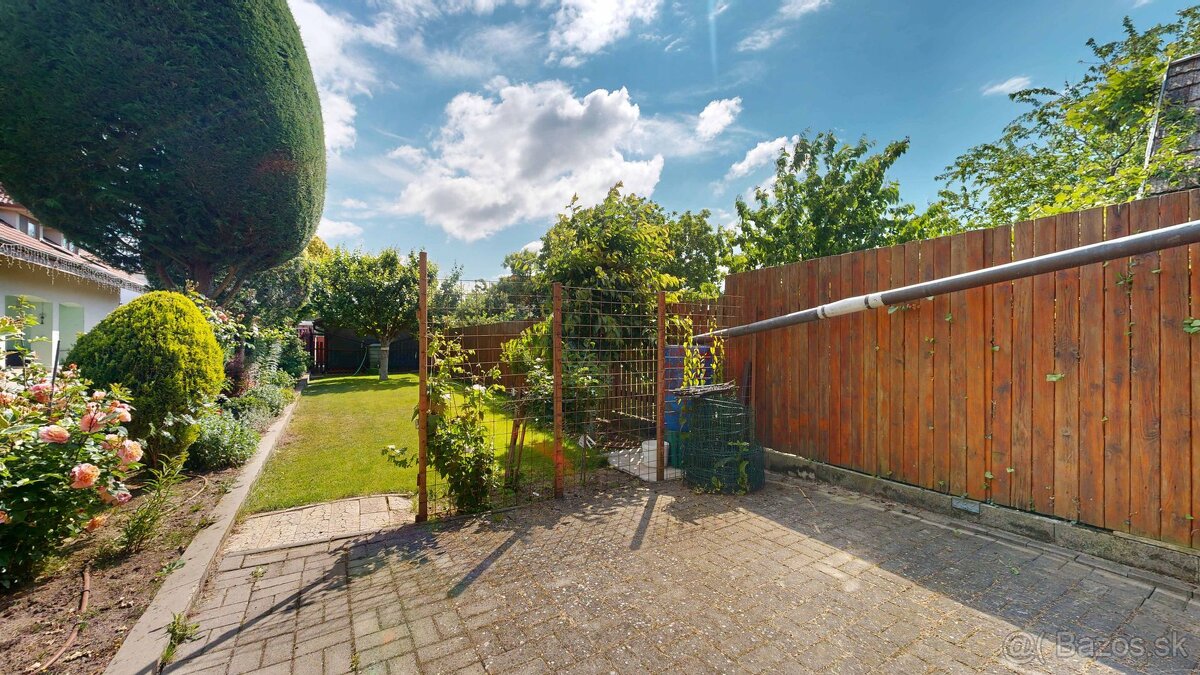 EXKLUZÍVNE V RK CASMAR – Na predaj veľmi pekný rodinný dom v - 12