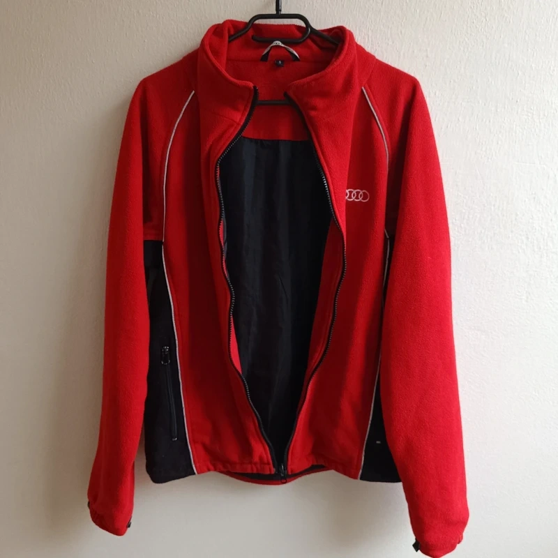 AUDI červená flísová bunda s podšívkou S - 12