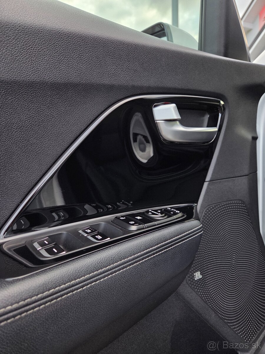 Kia Niro 1.6 GDI Automat - 12