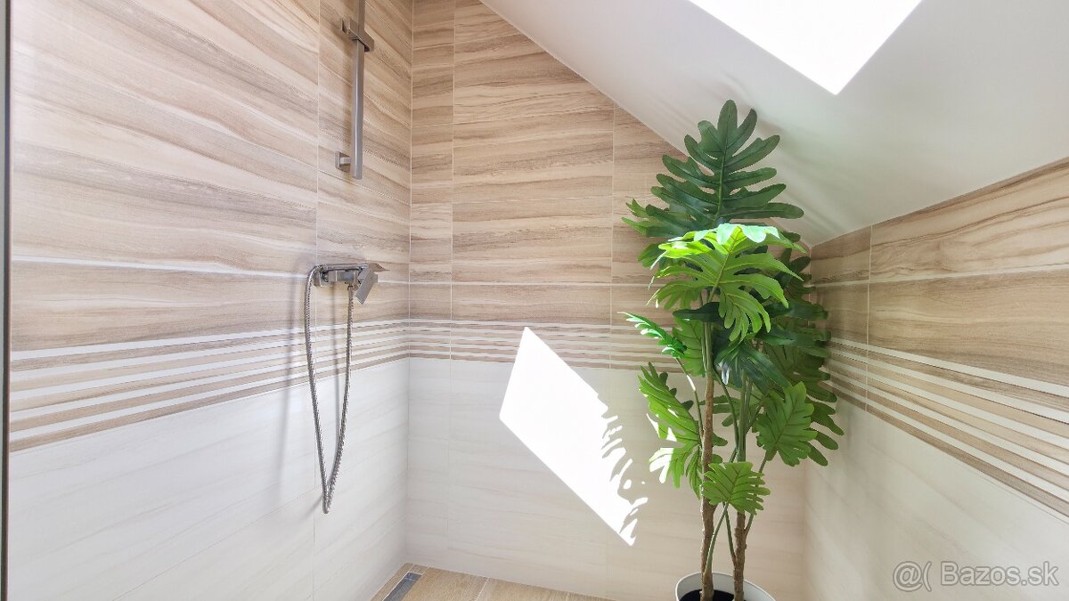 NOVOSTAVBA 2 IZB MEZ. BYT S GARAŽOU A ZÁHRADOU - VAJNORY - 12