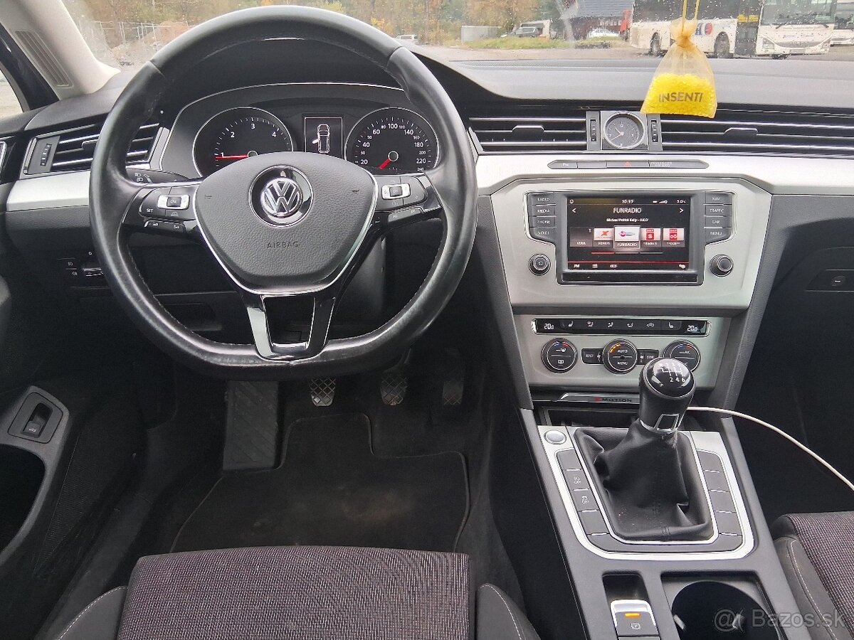 Predam volkswagen passat B8 2.0tdi 4-motion metrix svetla - 12