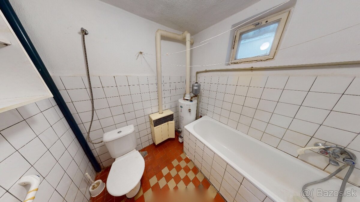 Rodinný dom v obci Bojná - 12