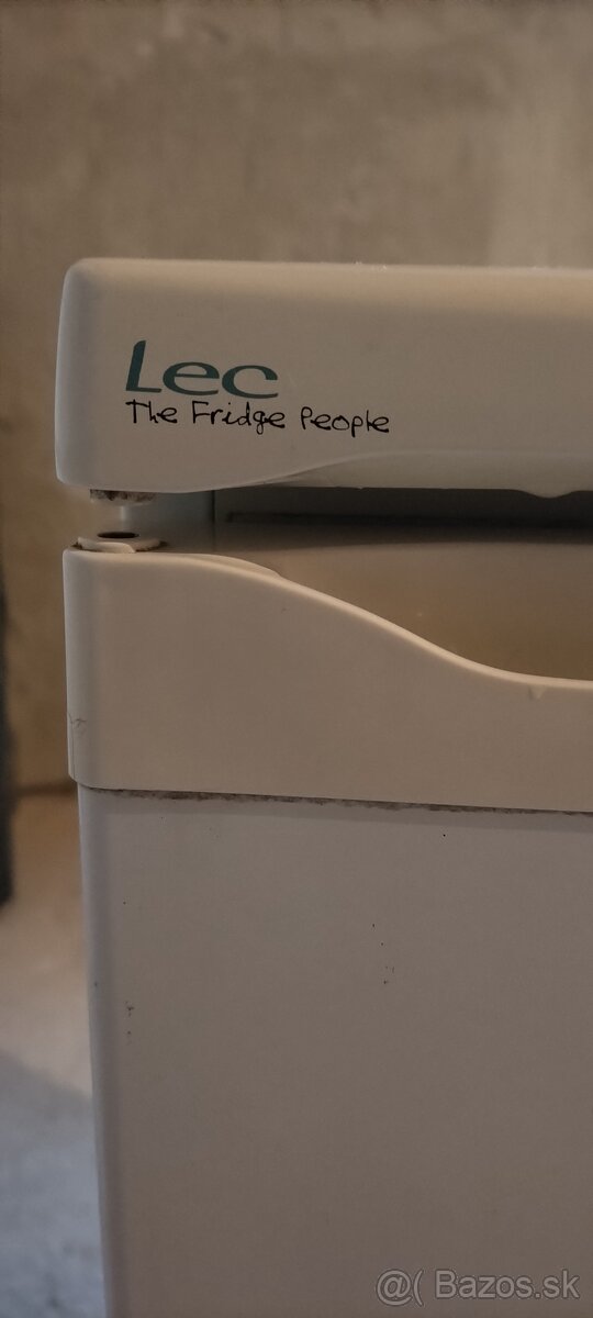 Chladnička s mrazničkou - 12