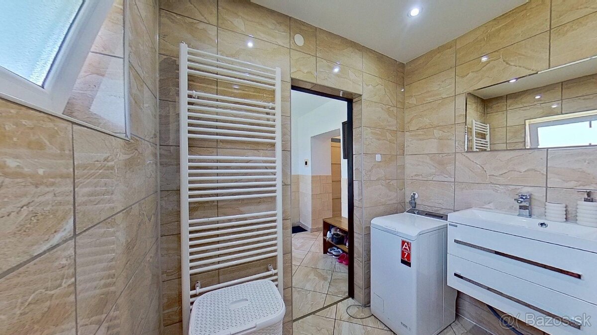 Predaj rodinného domu v centre Turzovky - 12