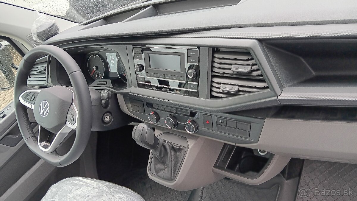 Volkswagen Tansporter Freedom Motorhome - 12