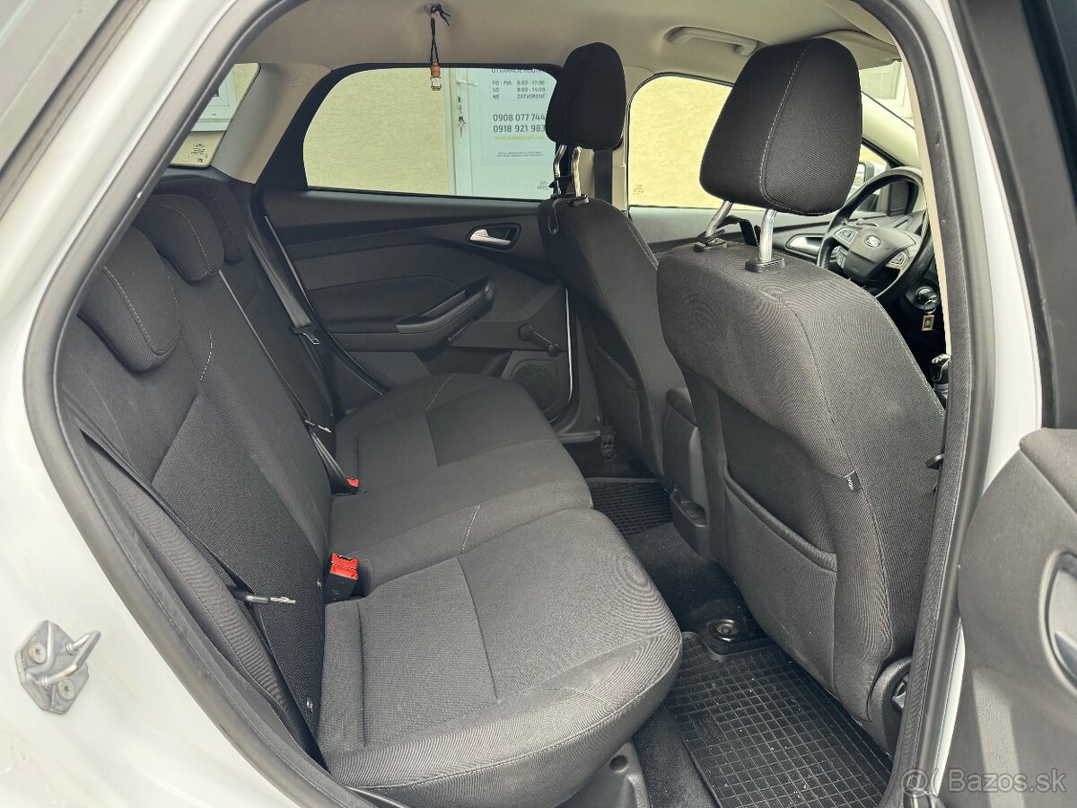 Ford Focus Kombi 1.0 EcoBoost - 12