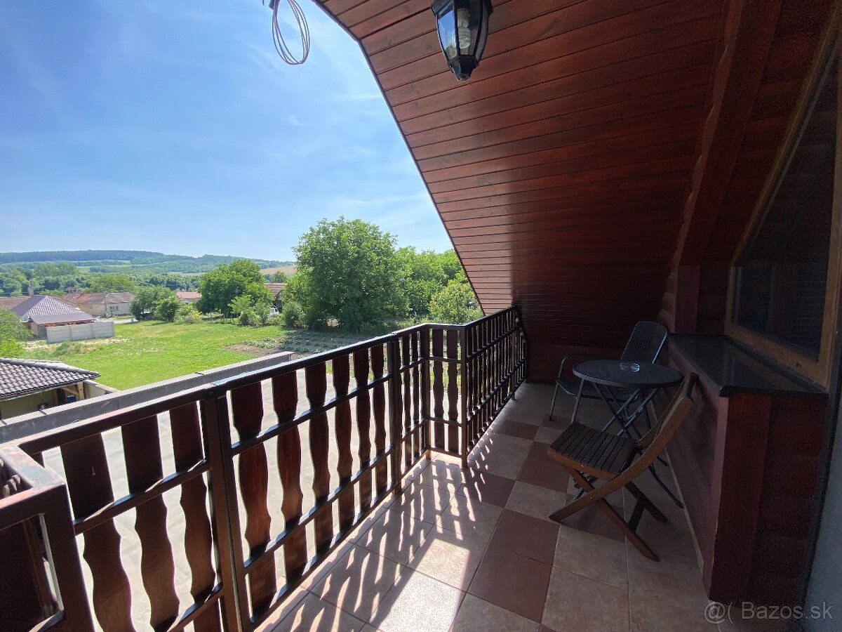 Na predaj štýlový dom s wellnessom v centre Pozby. - 12