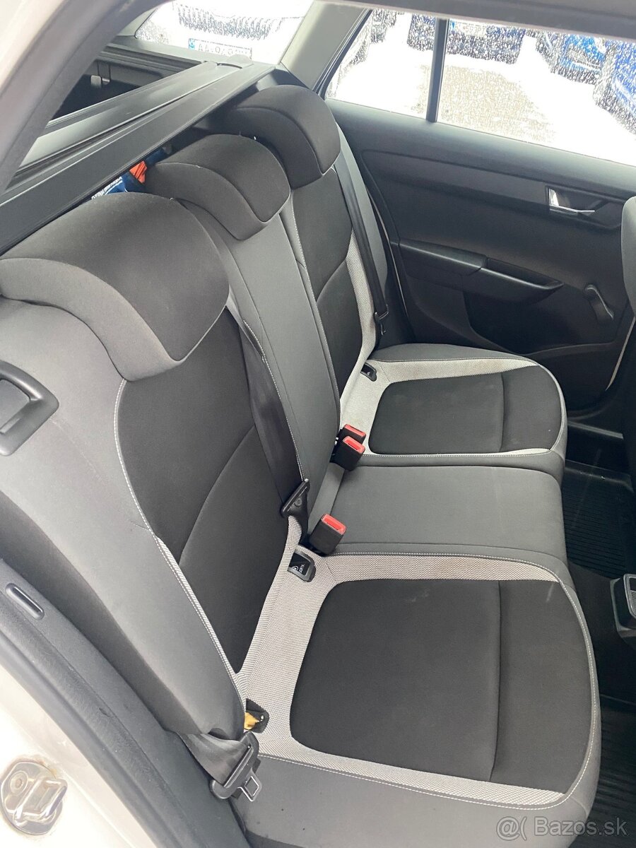 ŠKODA FABIA 1.4 TDI COMBI AMBITION - 12