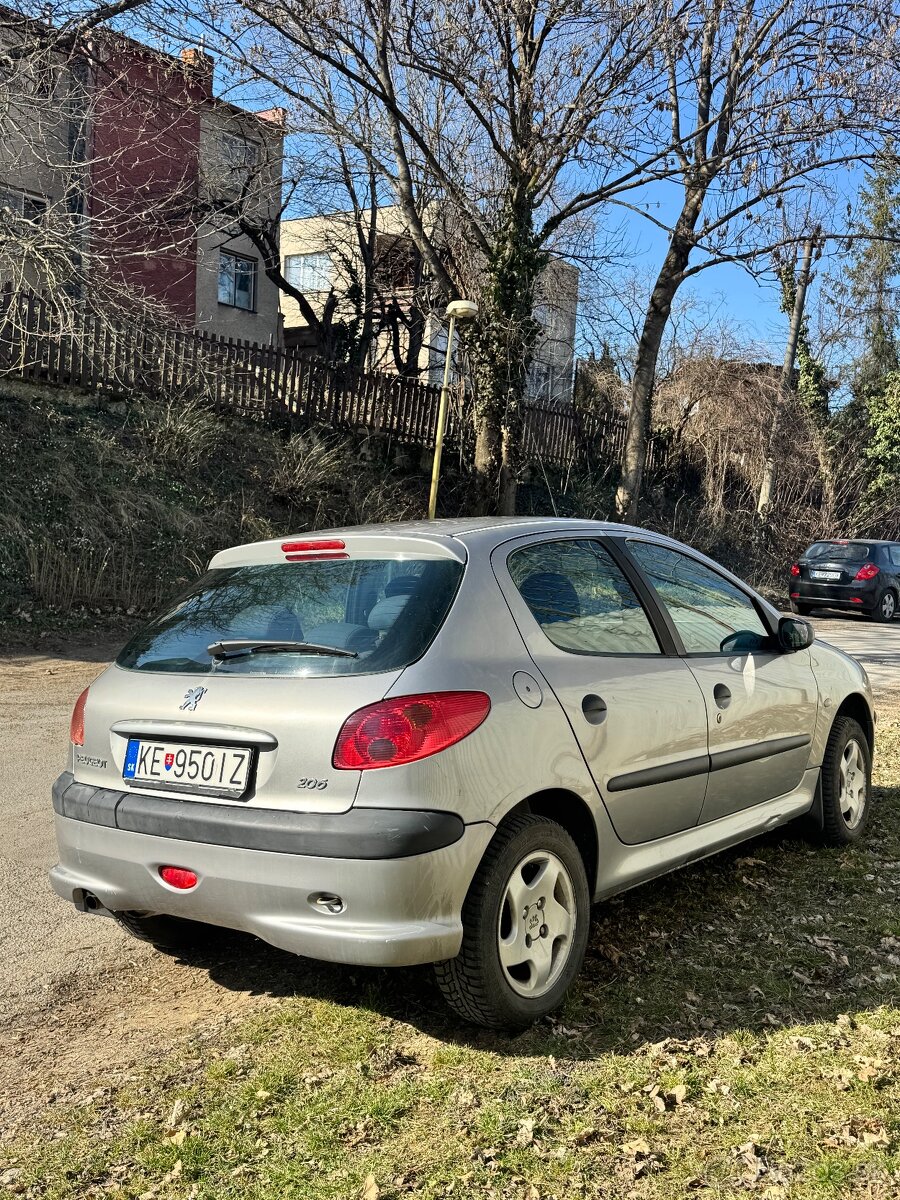 Peugeot 206 - 12
