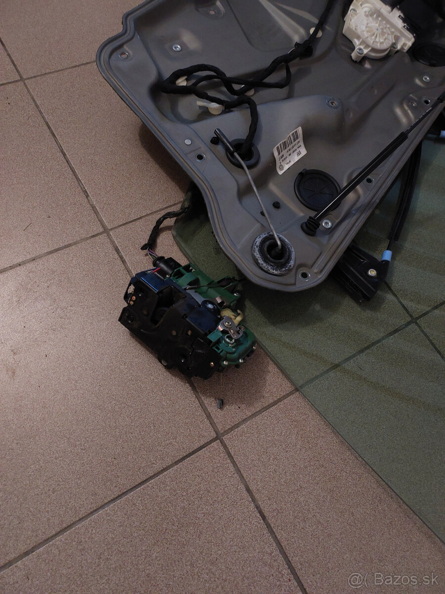 Vw Golf 4 okno plus Sťahovanie - 12