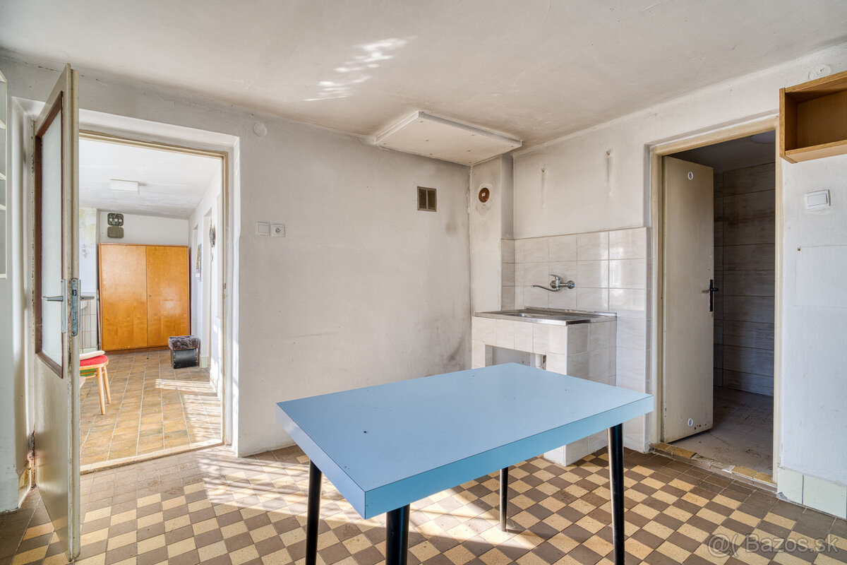 Na predaj rodinný dom v obci Pata - 12