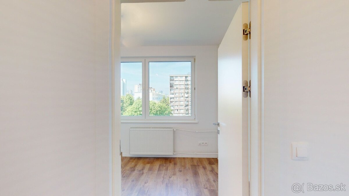 Úžasný 3 izbový byt s balkónom Rumančeková 48 - Ružinov - 12