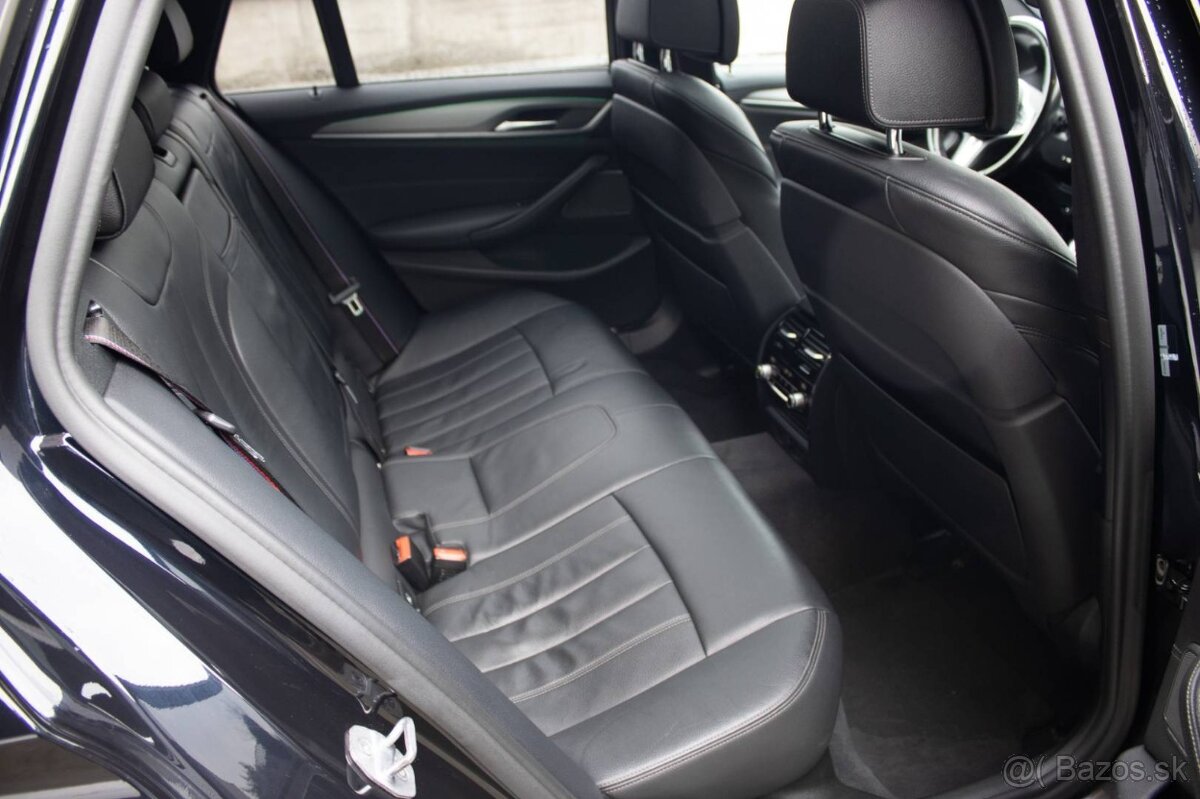 BMW Rad 5 Touring M550d xDrive A/T - 12
