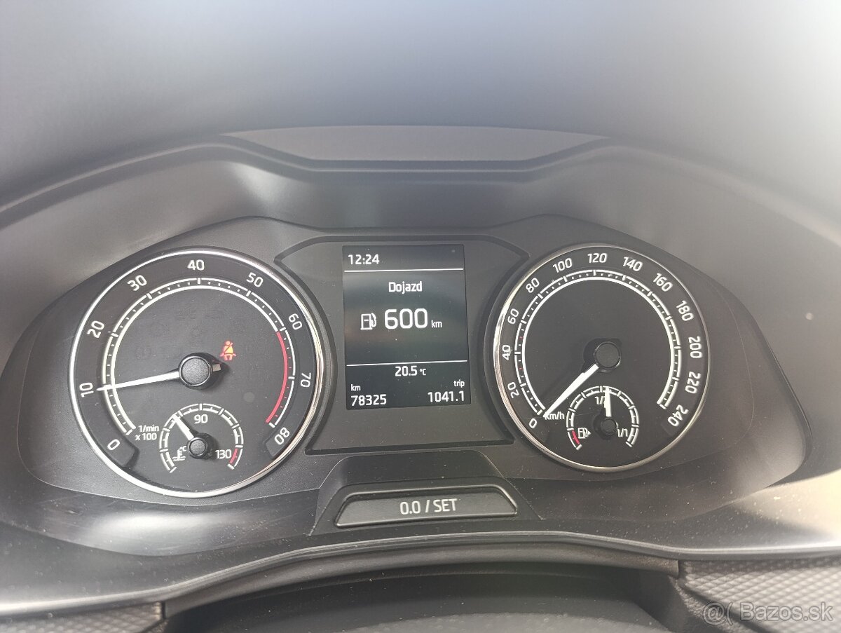 Škoda Kamiq 6-st manuál, benzín, 85kw, rv 7/2020, 80000 km - 12