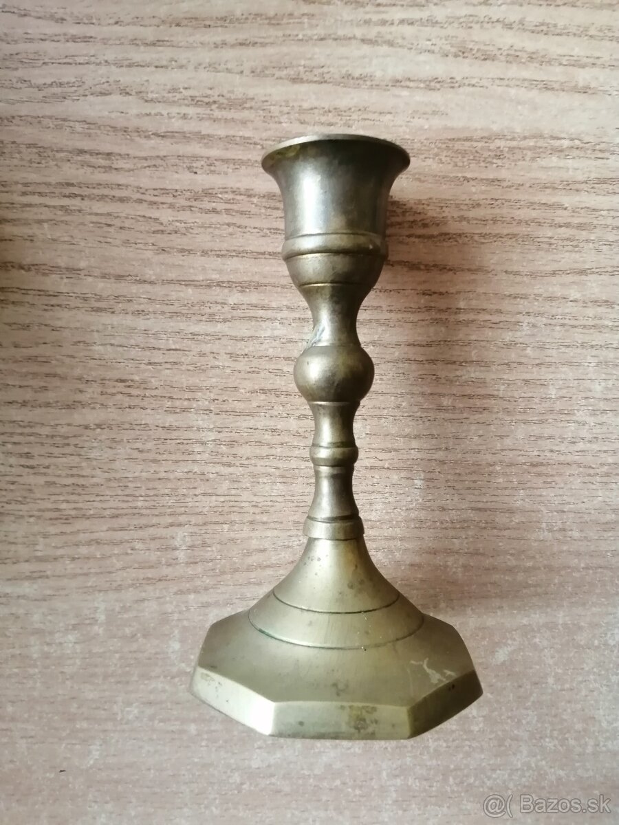 Mosadzné vázy - 12