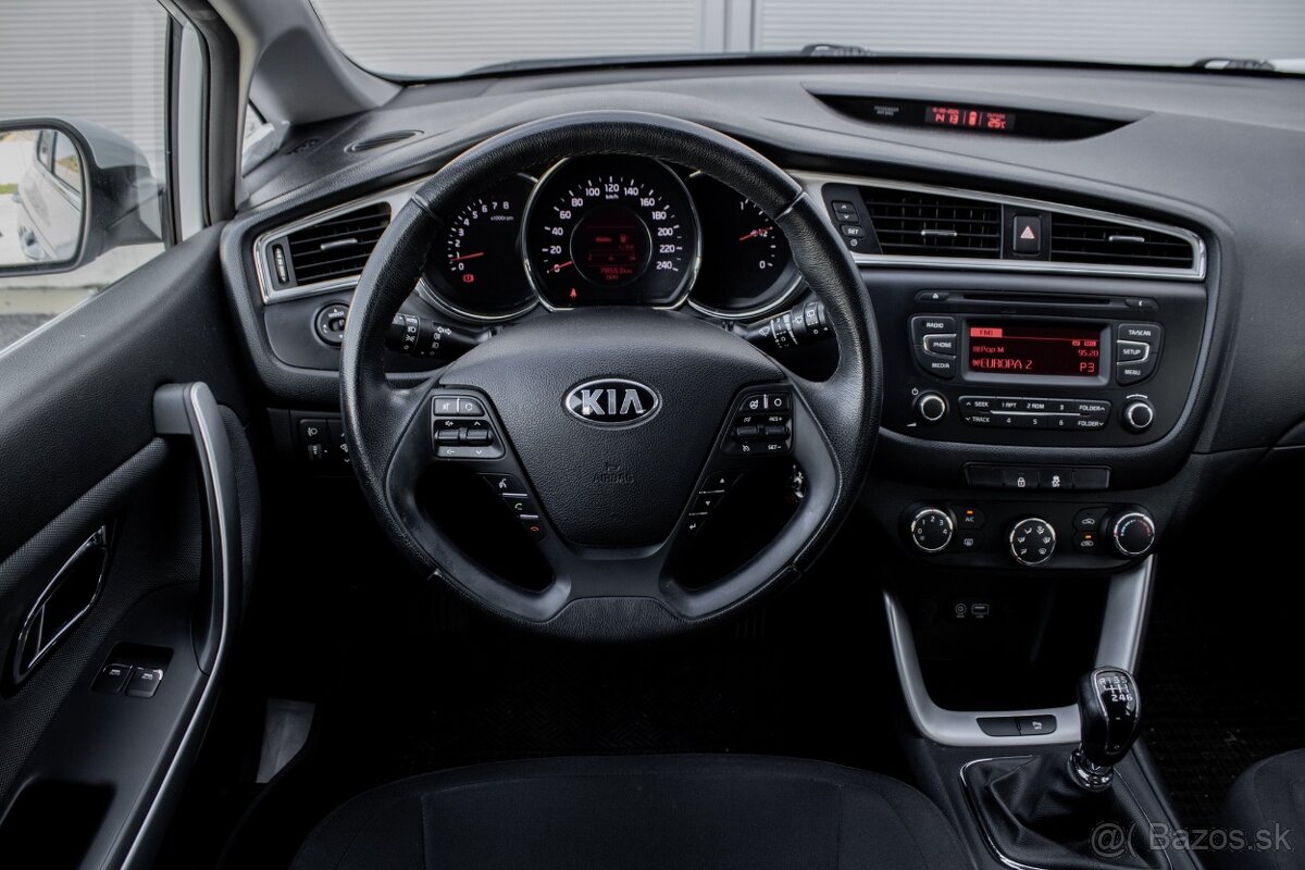 Kia Ceed 1.4GDi 74kw 2016 MT/6 - 12